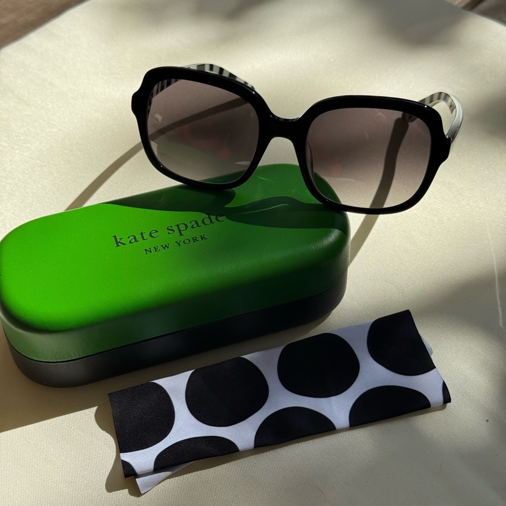 Kate Spade Black Sunglasses with Green Case